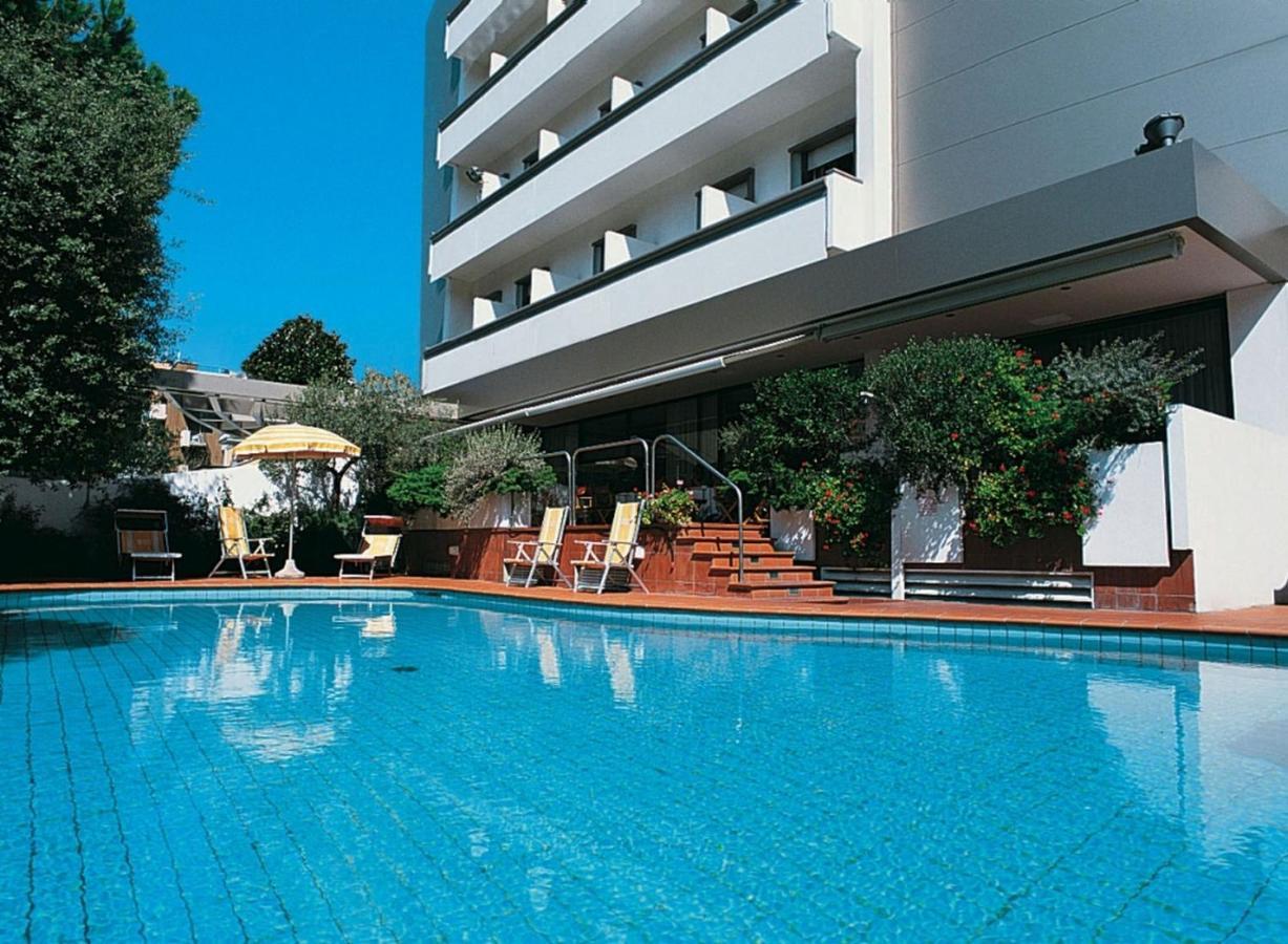 National Hotel Rimini Luaran gambar