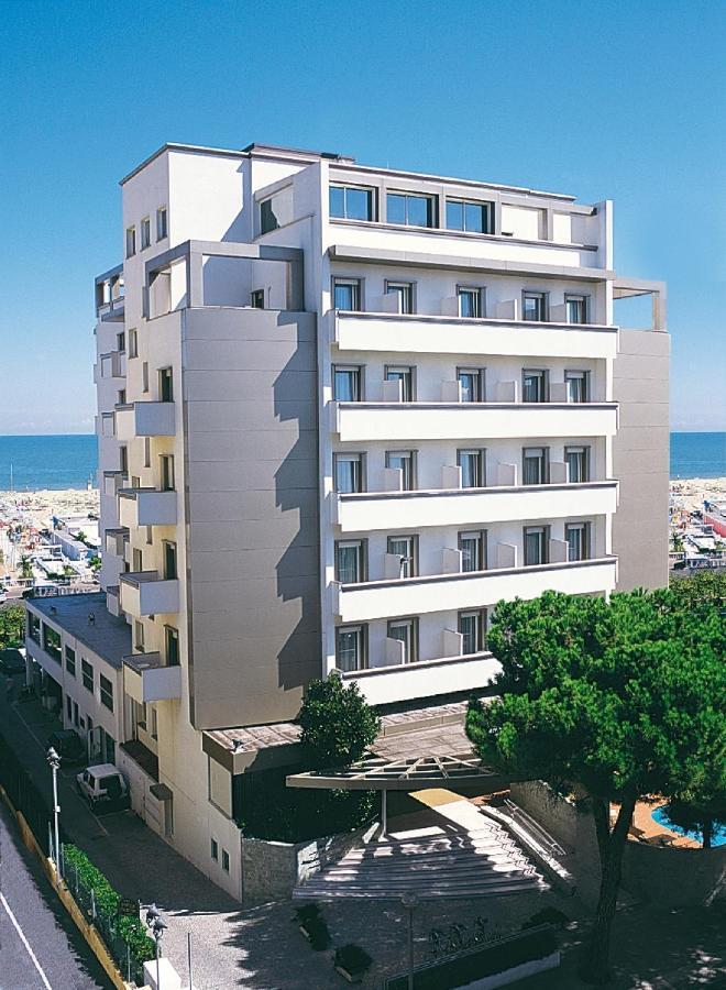 National Hotel Rimini Luaran gambar