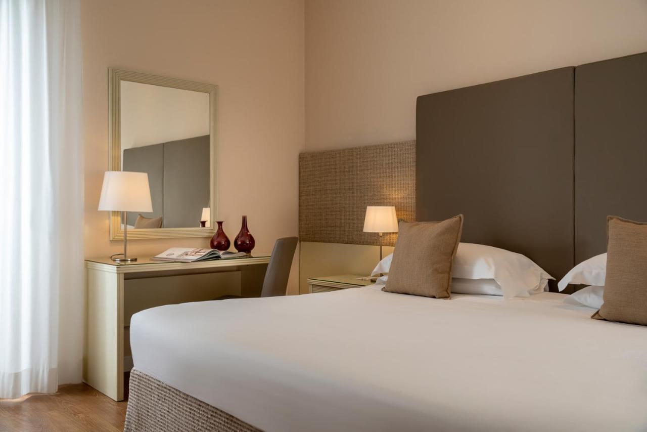 National Hotel Rimini Luaran gambar