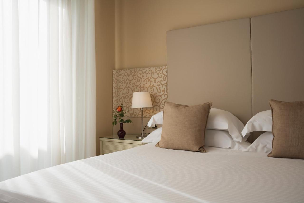 National Hotel Rimini Luaran gambar